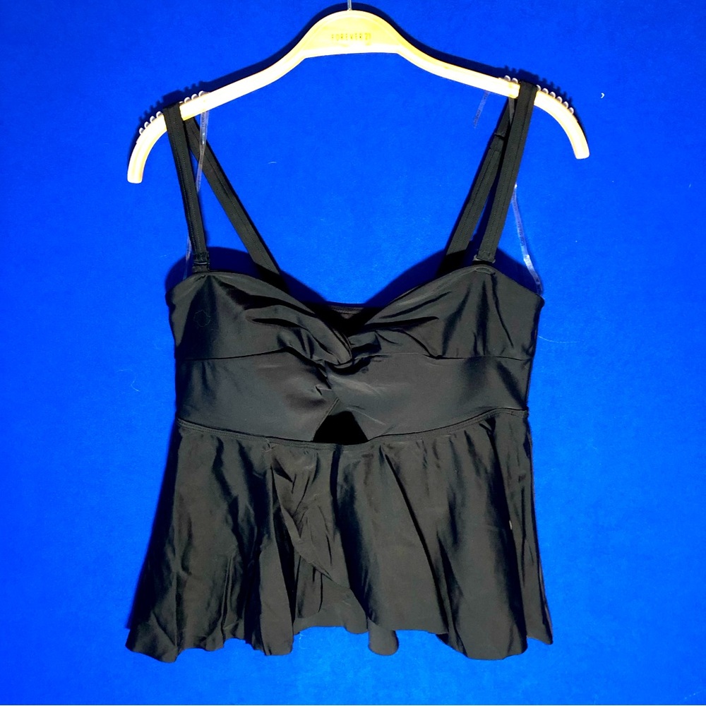NWT Forever 21 Plus Swim Tankini Top